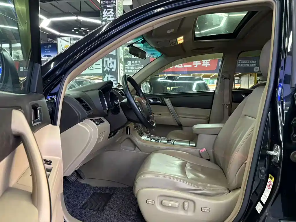 Toyota Highlander — миниатюра 6
