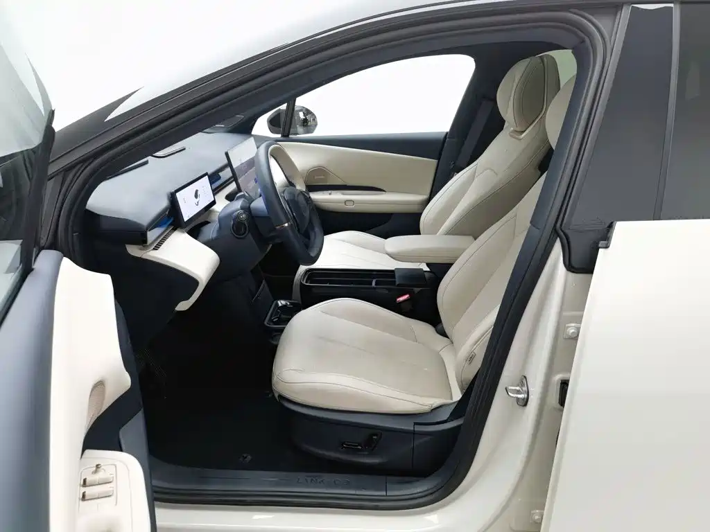 Lynk & Co Z20 — миниатюра 10
