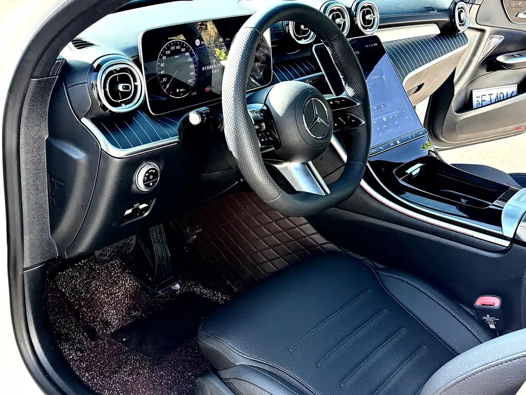 Mercedes-Benz C-Class — миниатюра 9