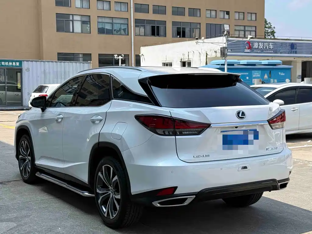 Lexus RX — миниатюра 8