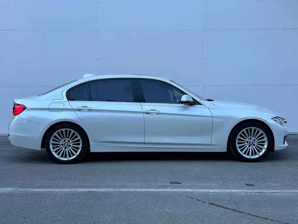 BMW 3 Series — миниатюра 3