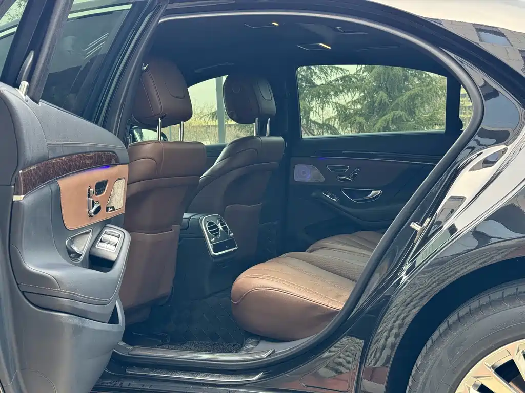Mercedes-Benz S-Class — миниатюра 14