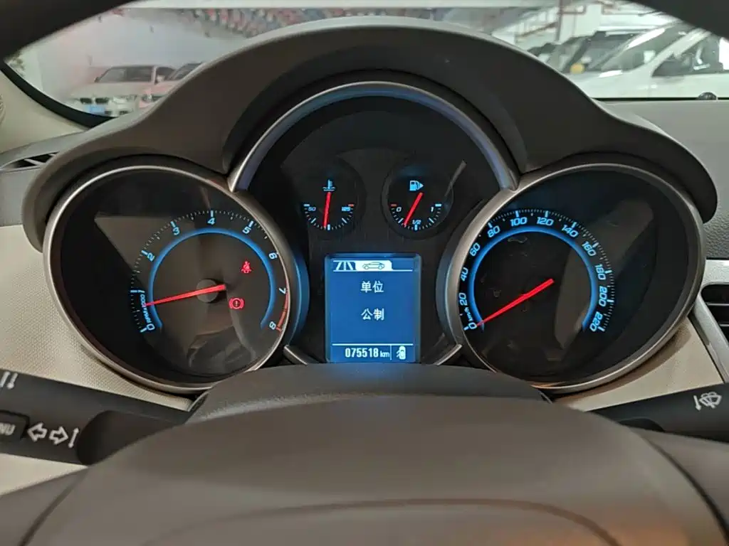 Chevrolet Cruze — миниатюра 12