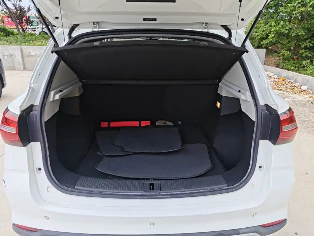 Roewe RX3 — миниатюра 19