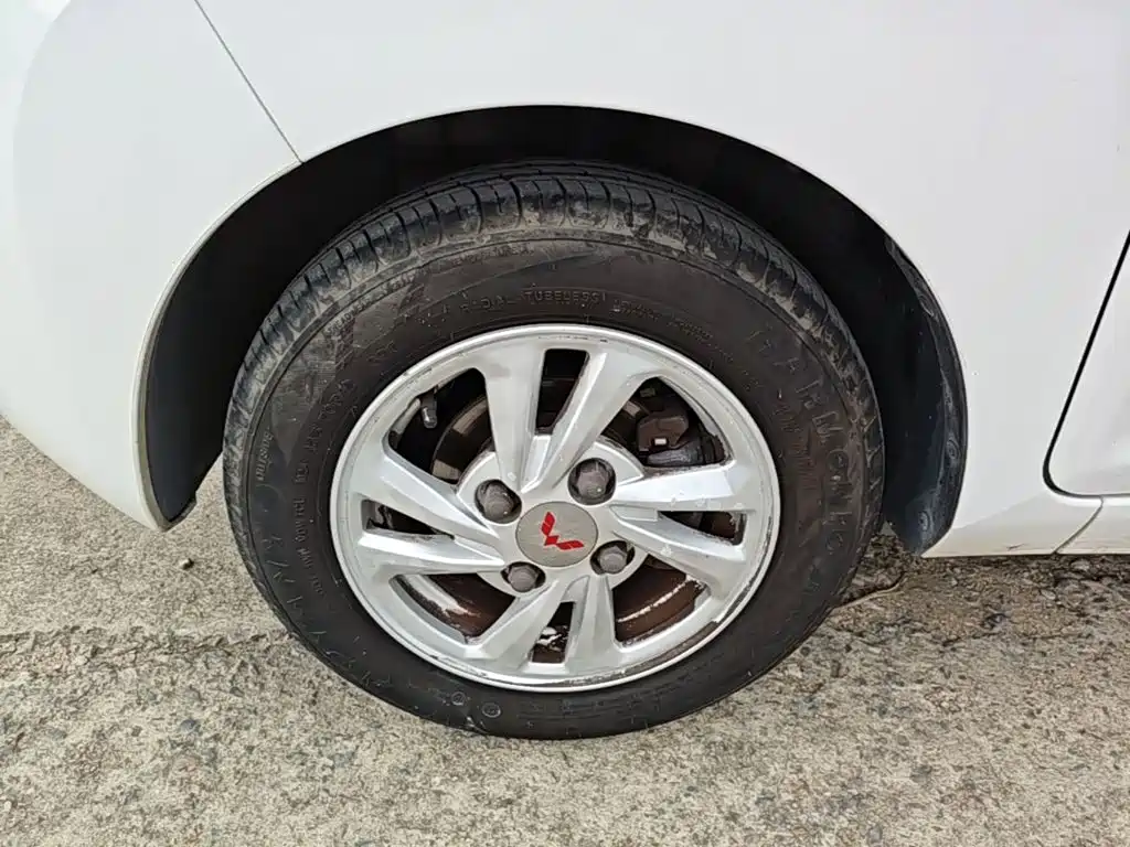 Wuling MINIEV — миниатюра 23
