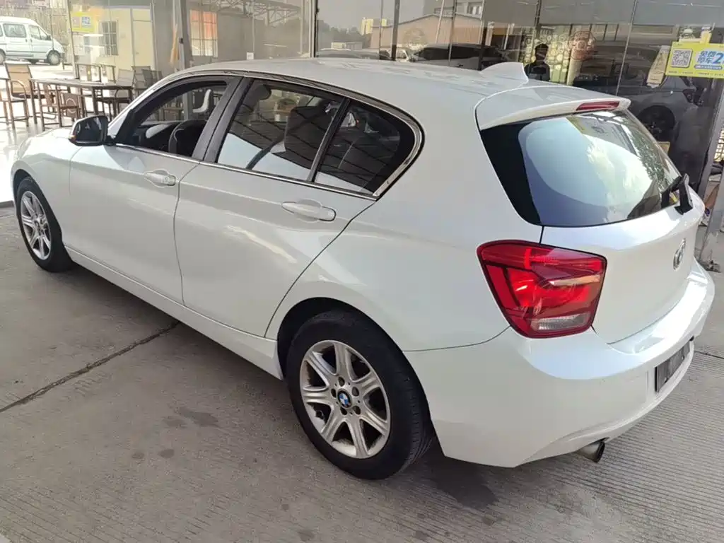 BMW 1 Series (Import) — миниатюра 5