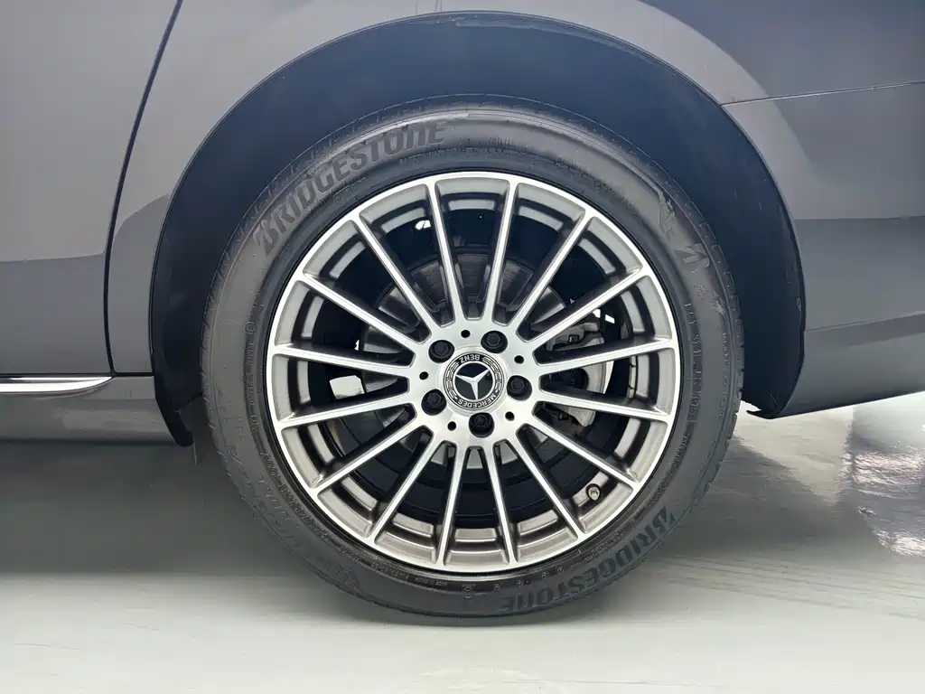 Mercedes-Benz E-Class E 260 L, фото 12