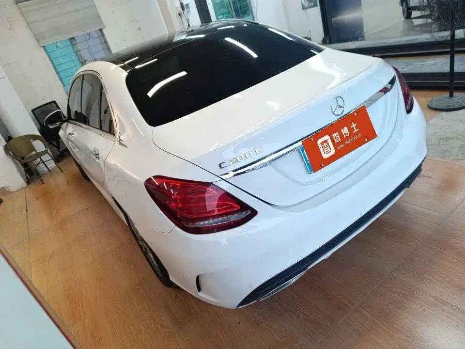 Mercedes-Benz C-Class — миниатюра 6