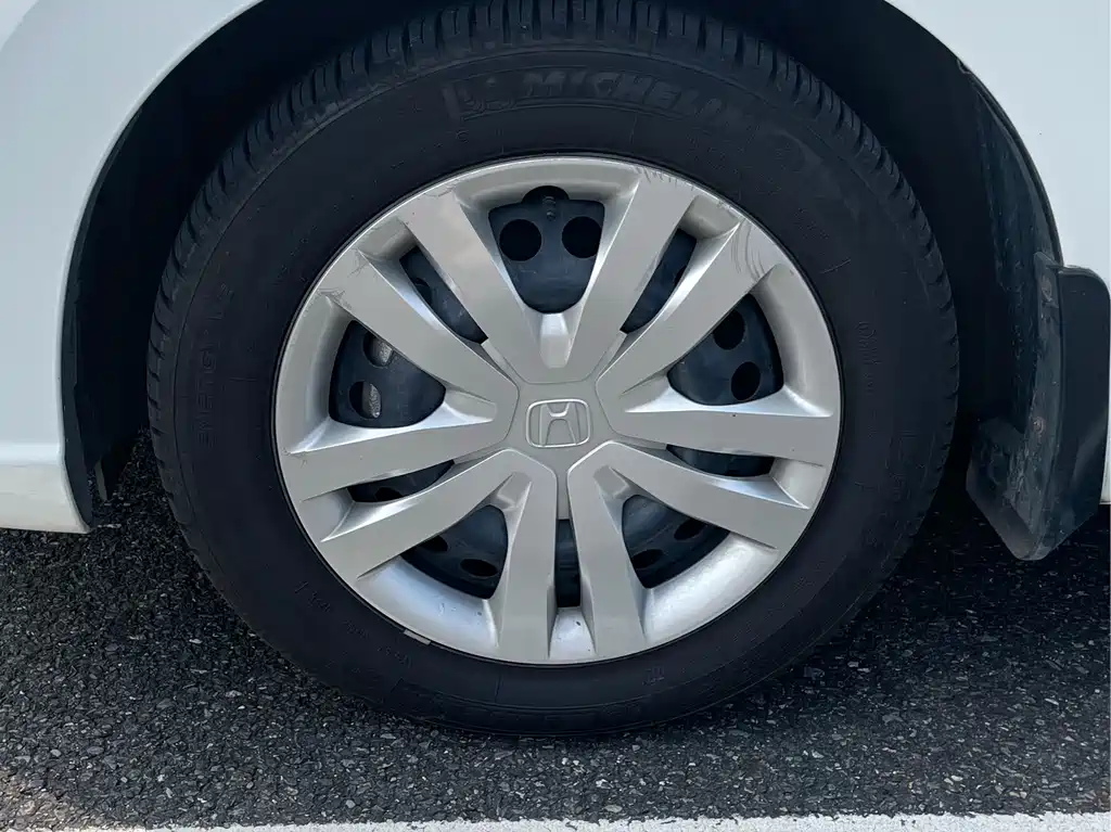 Honda Fit — миниатюра 10