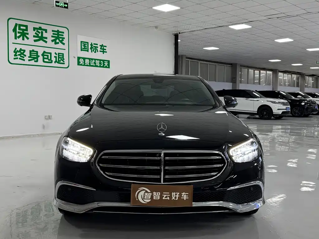 Mercedes-Benz E-Class — миниатюра 2