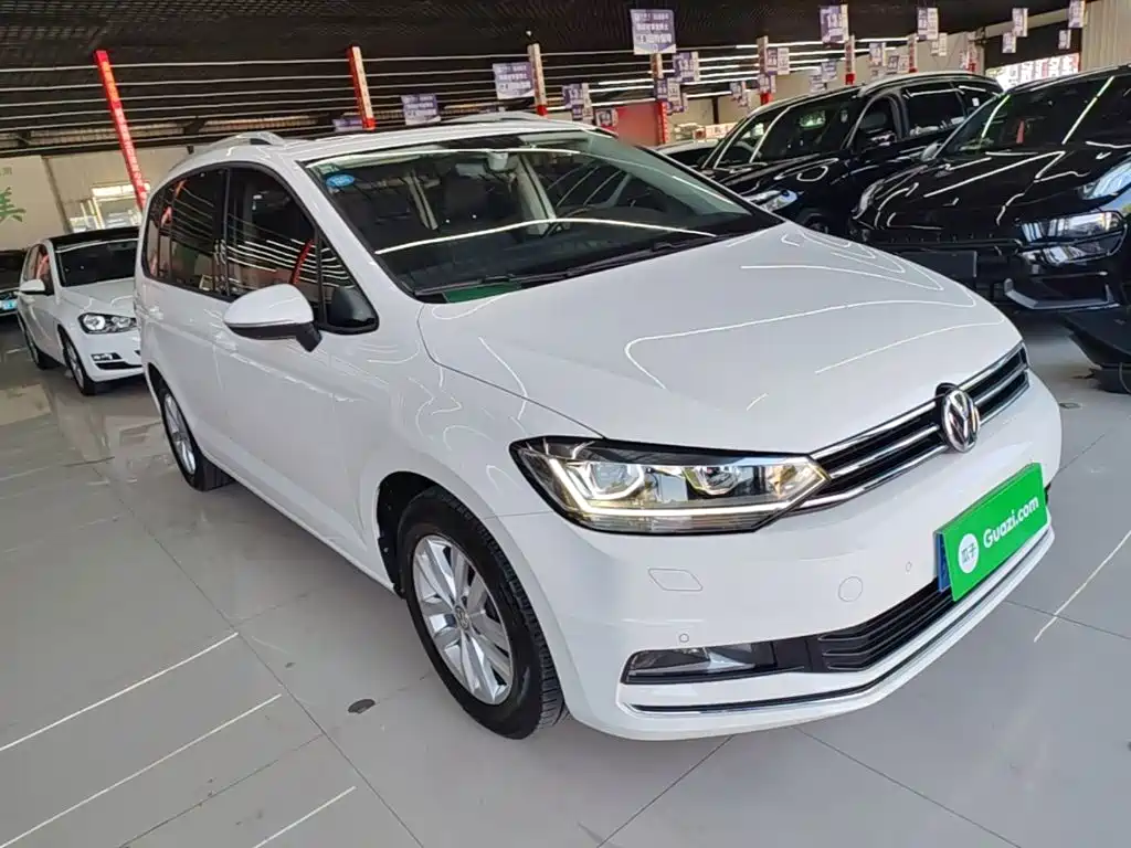 Volkswagen Touran — миниатюра 4