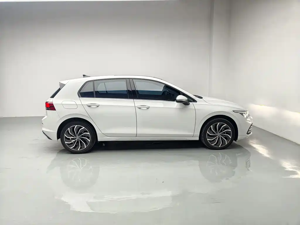 Volkswagen Golf — миниатюра 13