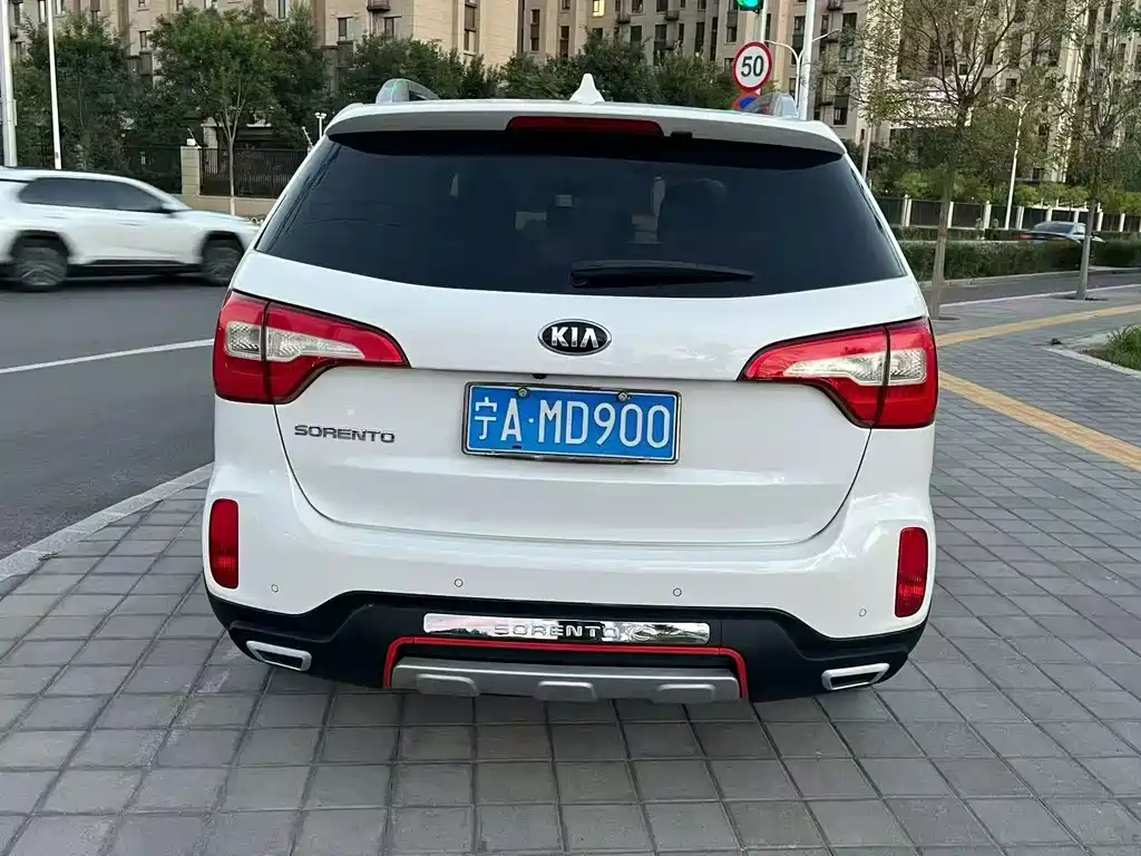 Kia Sorento — миниатюра 5