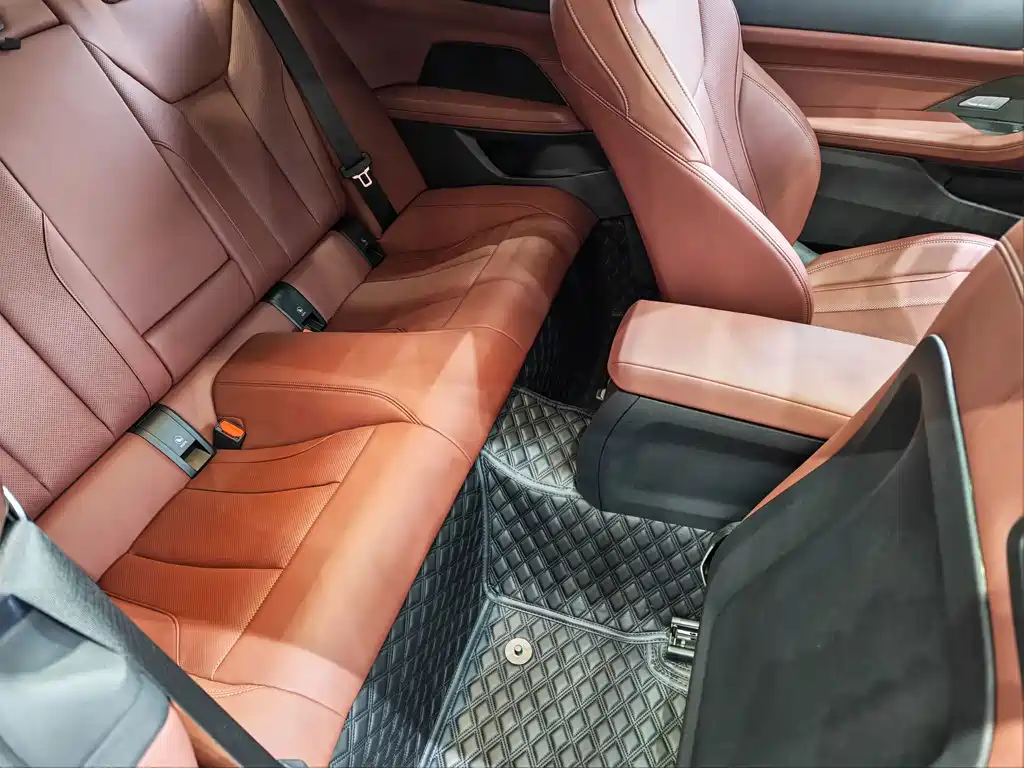 BMW 4 Series — миниатюра 13