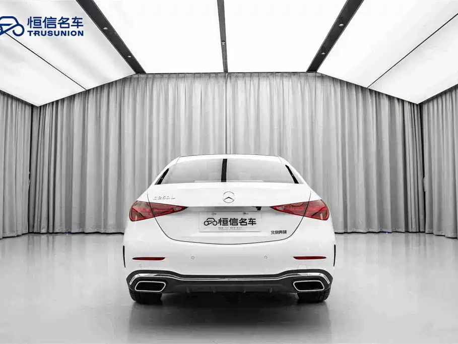Mercedes-Benz C-Class — миниатюра 6
