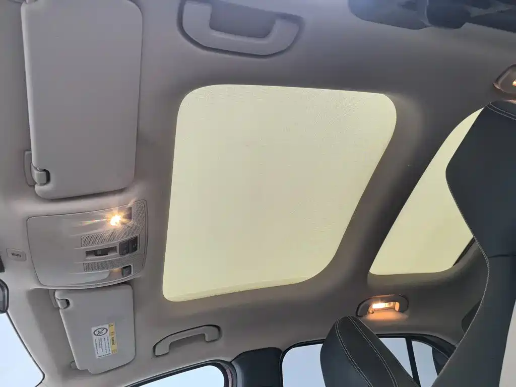 Mercedes-Benz GLA — миниатюра 14