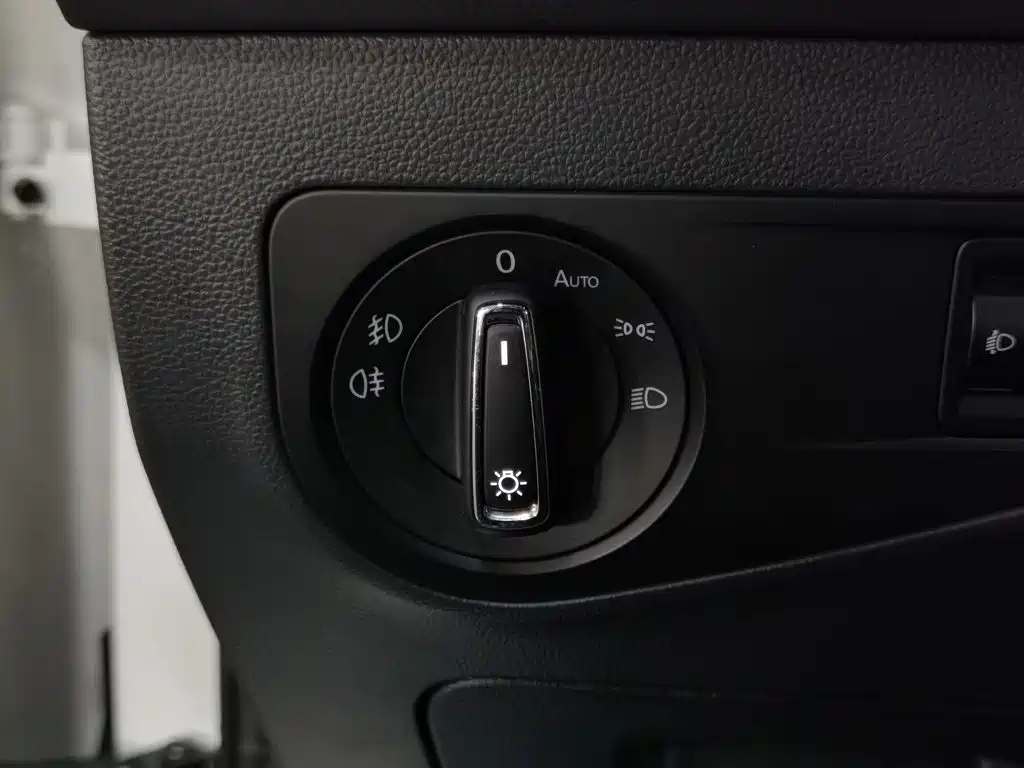 Volkswagen Tiguan L — миниатюра 21
