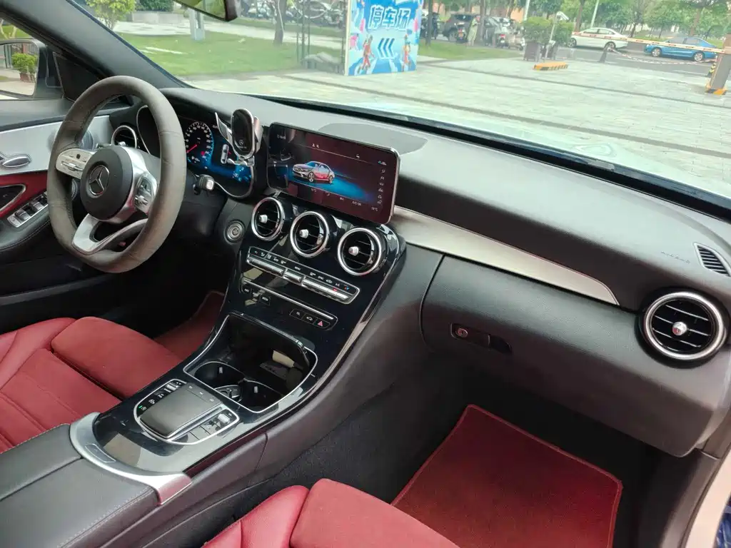 Mercedes-Benz C-Class — миниатюра 5