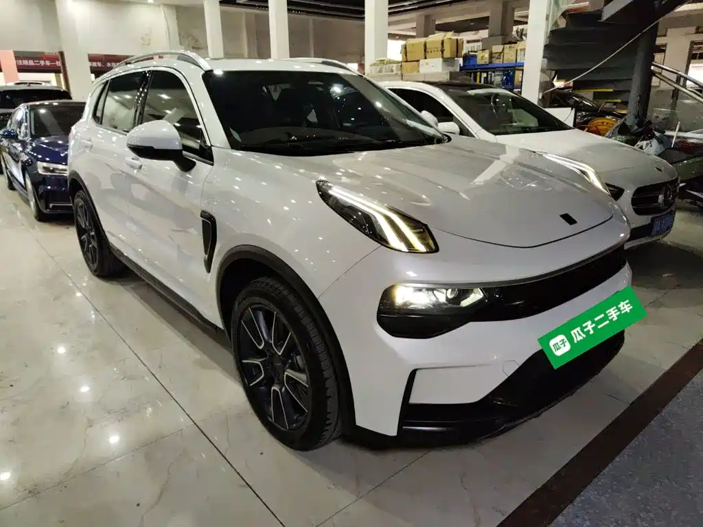 Lynk & Co 01 — миниатюра 22