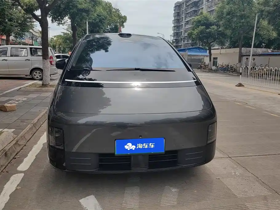 Li Auto MEGA 2025 Home