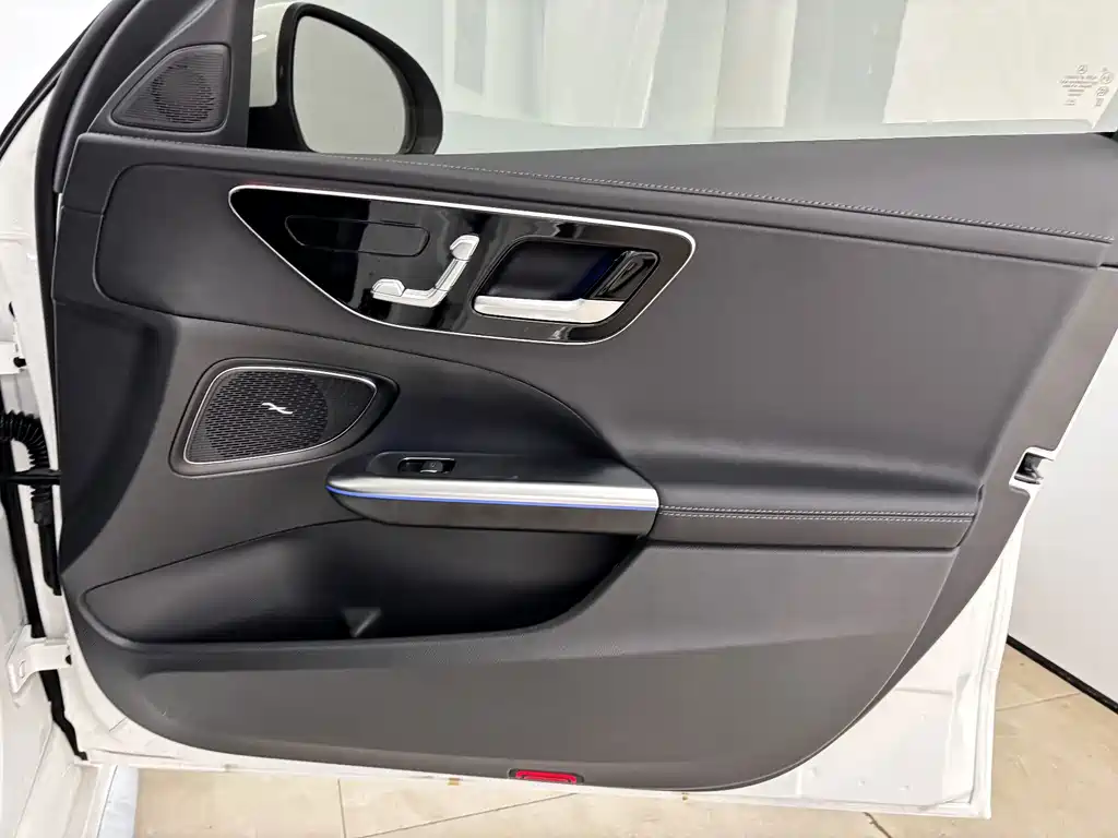 Mercedes-Benz C-Class New Energy — миниатюра 26