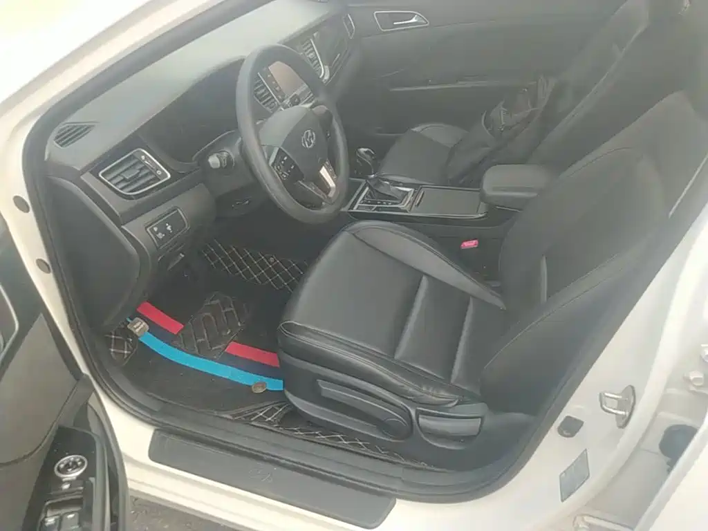Hyundai Mistra — миниатюра 15