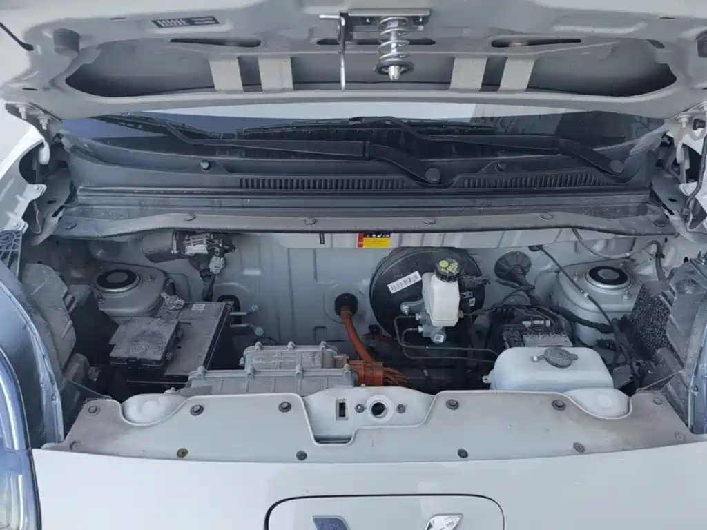 Wuling MINIEV — миниатюра 20