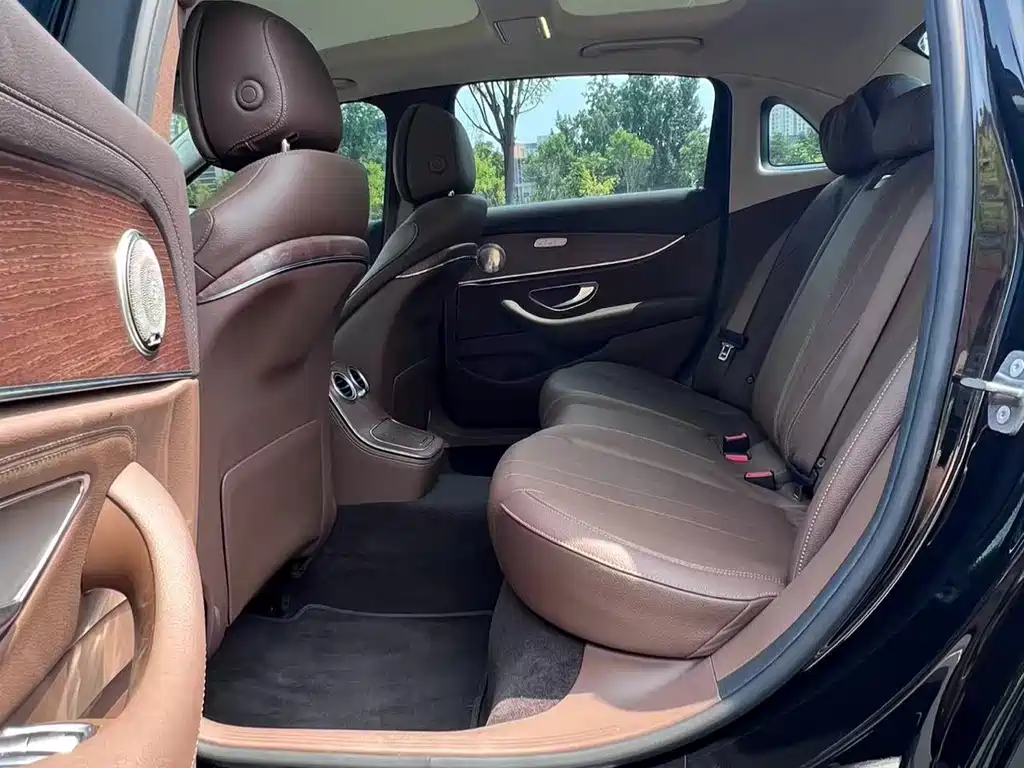 Mercedes-Benz E-Class E 2022 E 260 L