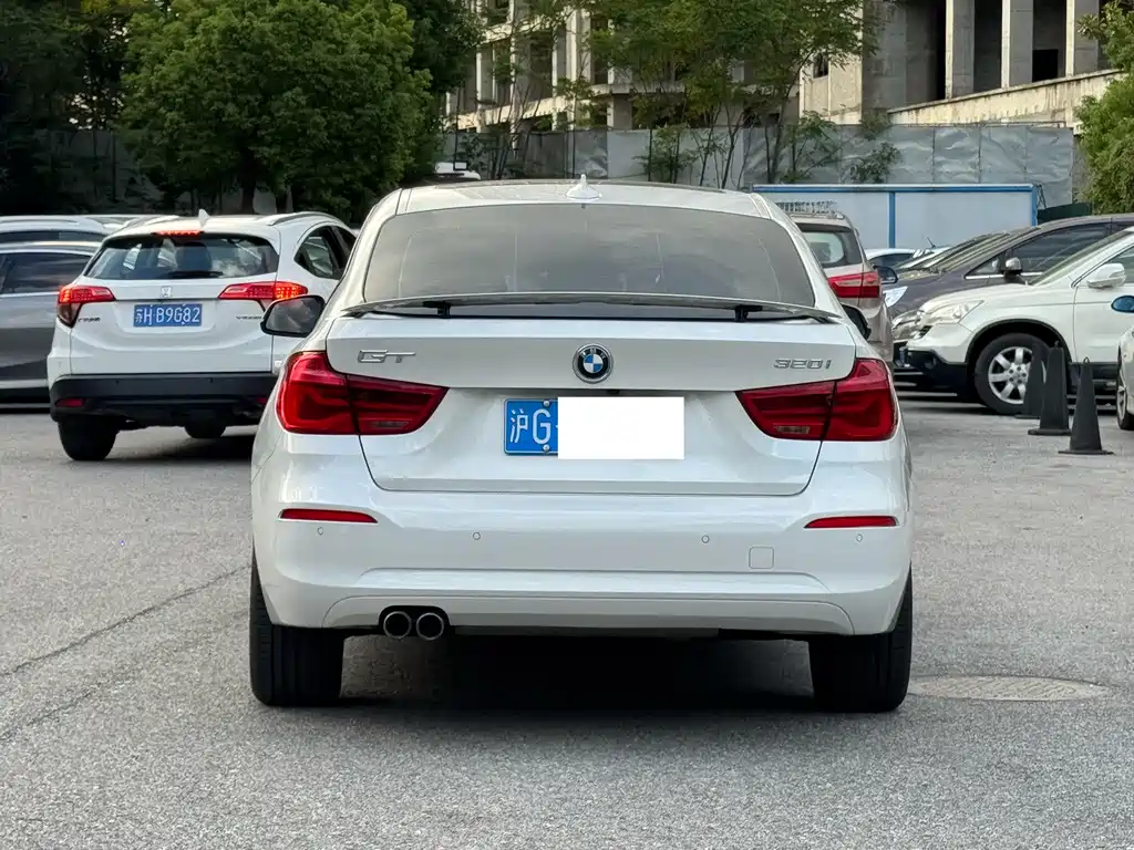 BMW 3 Series GT — миниатюра 5