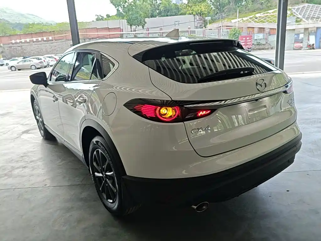 Mazda CX-4 — миниатюра 5