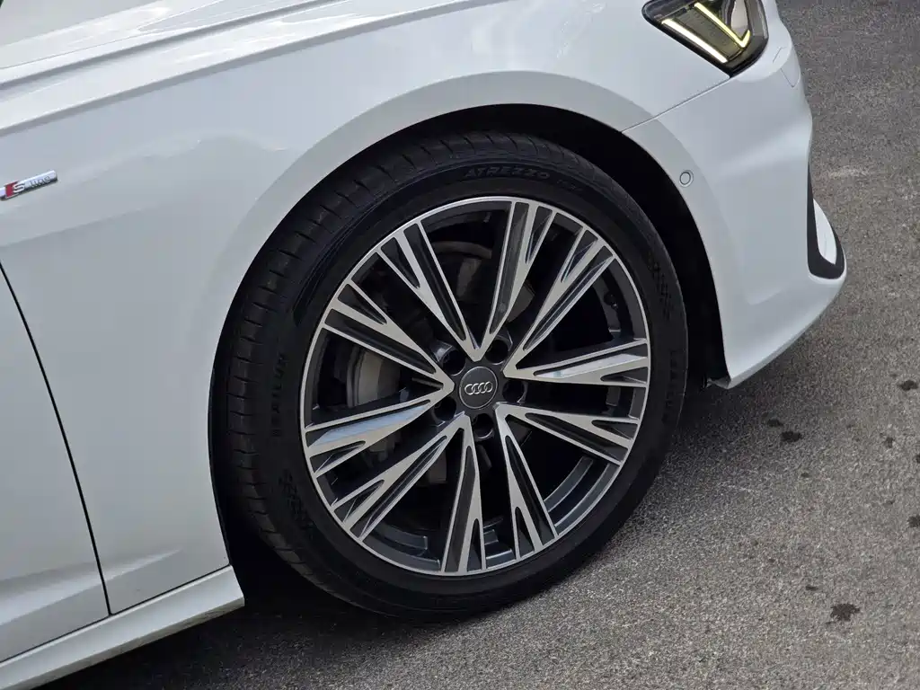 Audi A6L — миниатюра 8