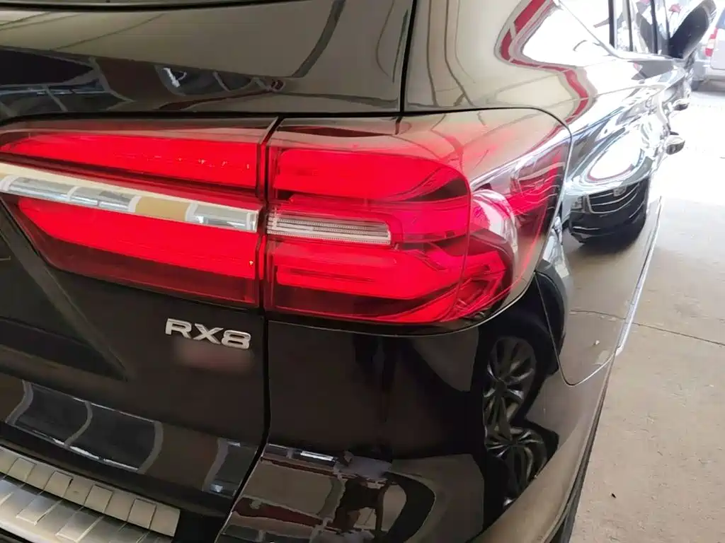Roewe RX8 — миниатюра 8