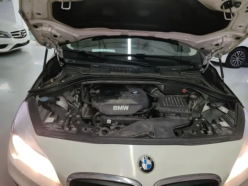BMW 2 Series Active Tourer — миниатюра 20
