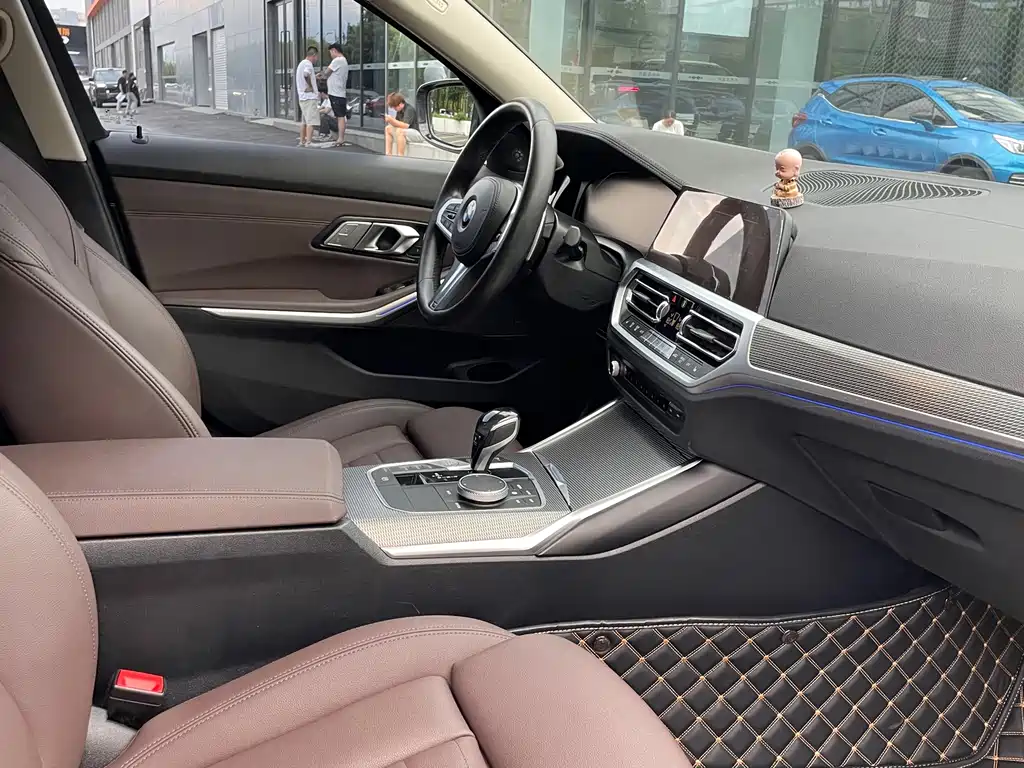 BMW 3 Series — миниатюра 13