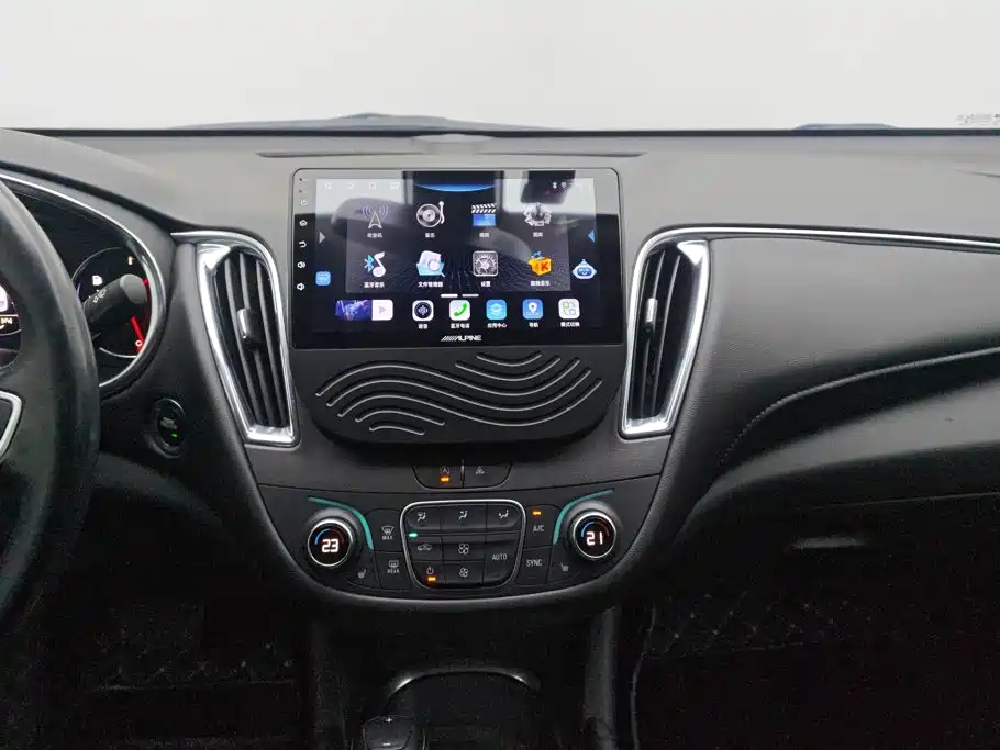 Chevrolet Malibu XL — миниатюра 13