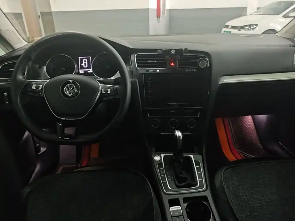 Volkswagen Golf — миниатюра 5