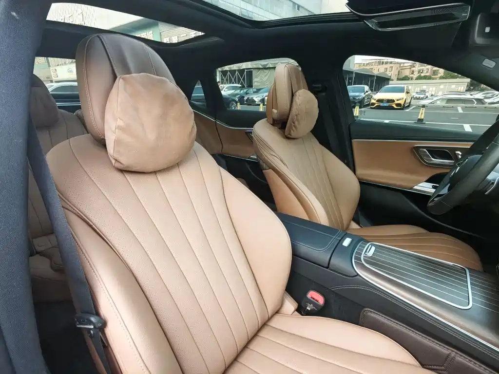 Mercedes-Benz E-Class — миниатюра 16