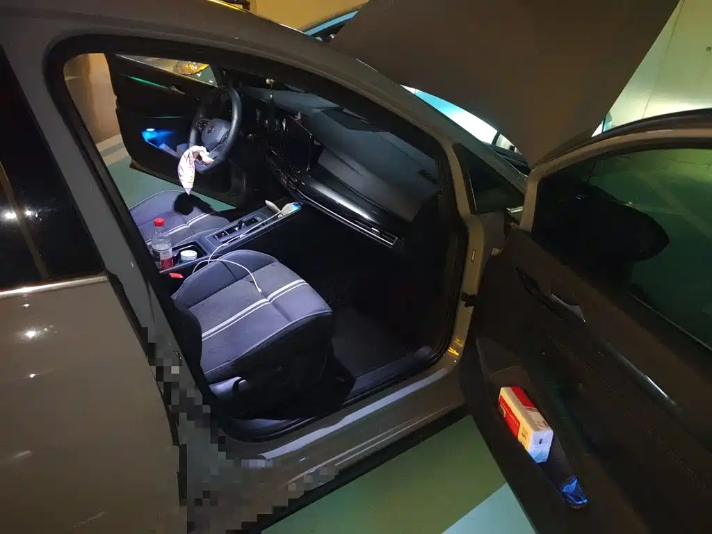 Volkswagen Golf — миниатюра 18
