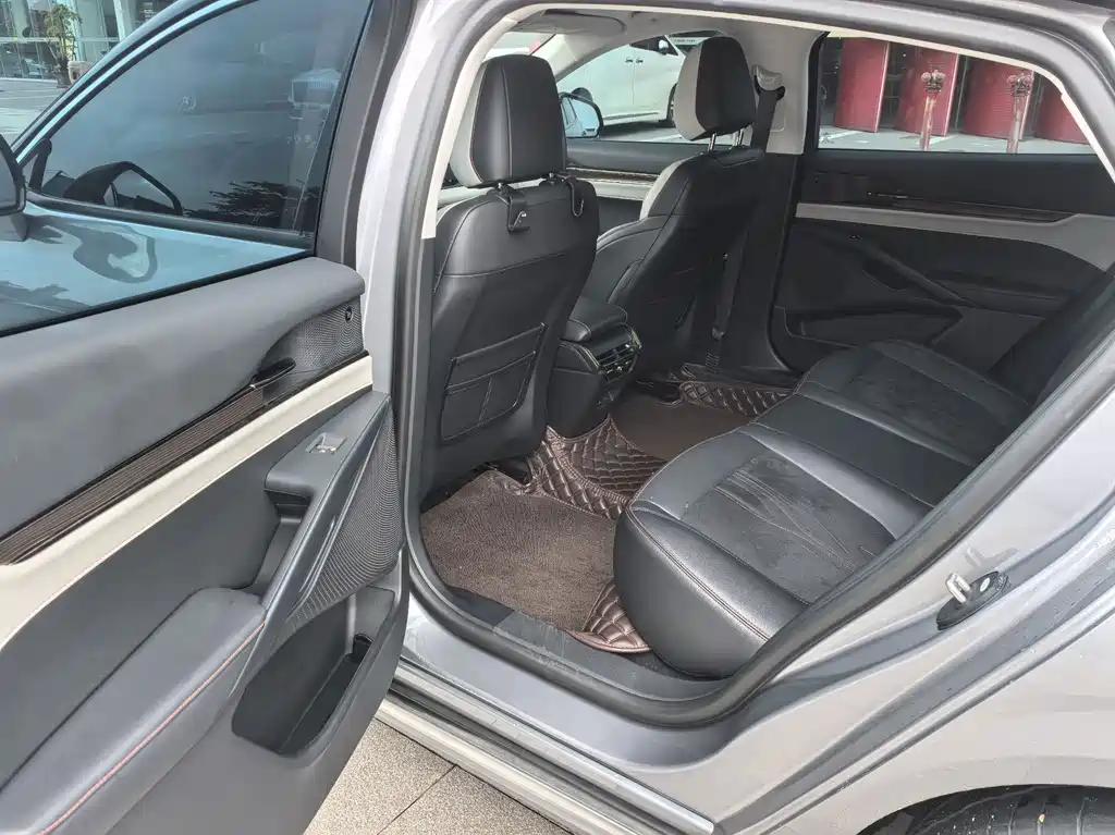 Ford Mondeo — миниатюра 14