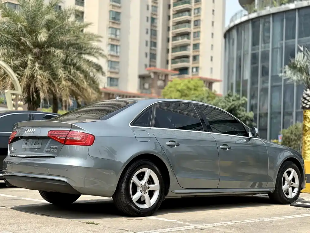 Audi A4L — миниатюра 14