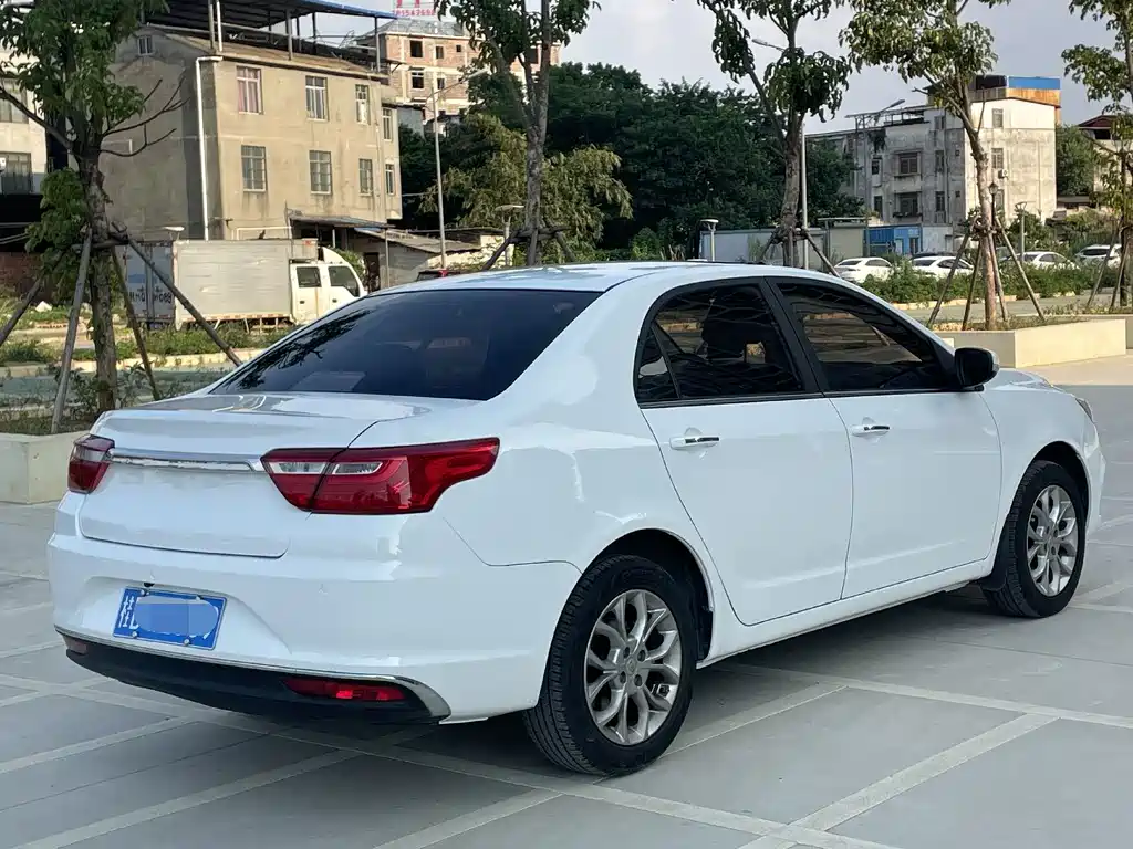 Geely Vision — миниатюра 6