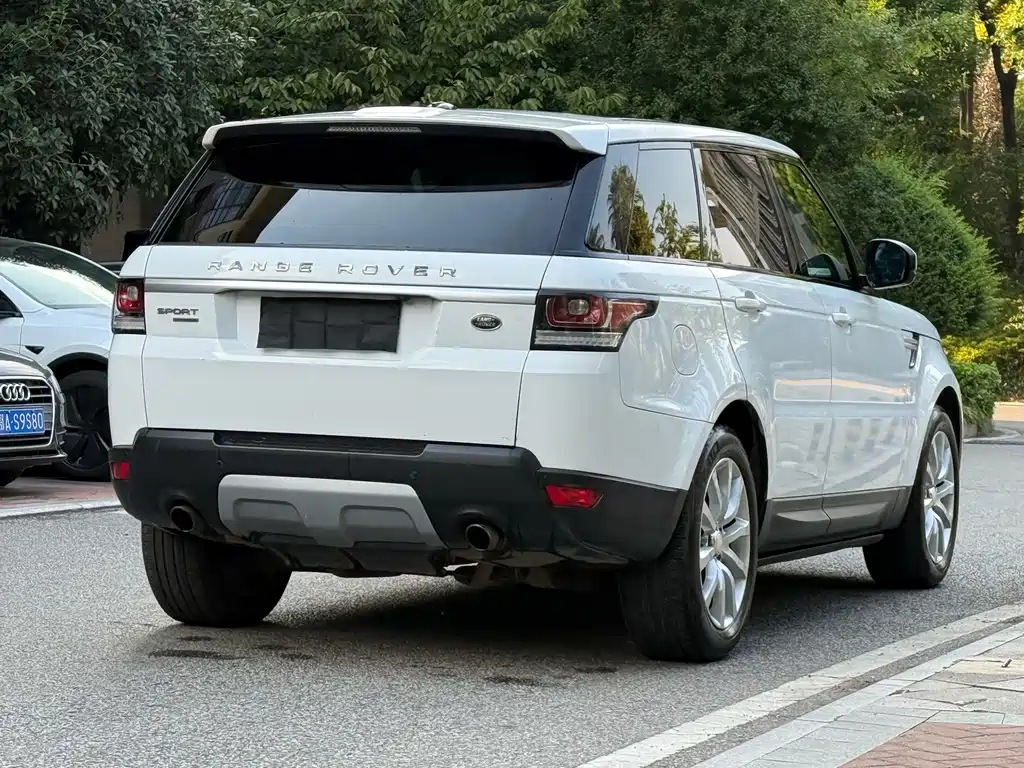 Land Rover Sport — миниатюра 5