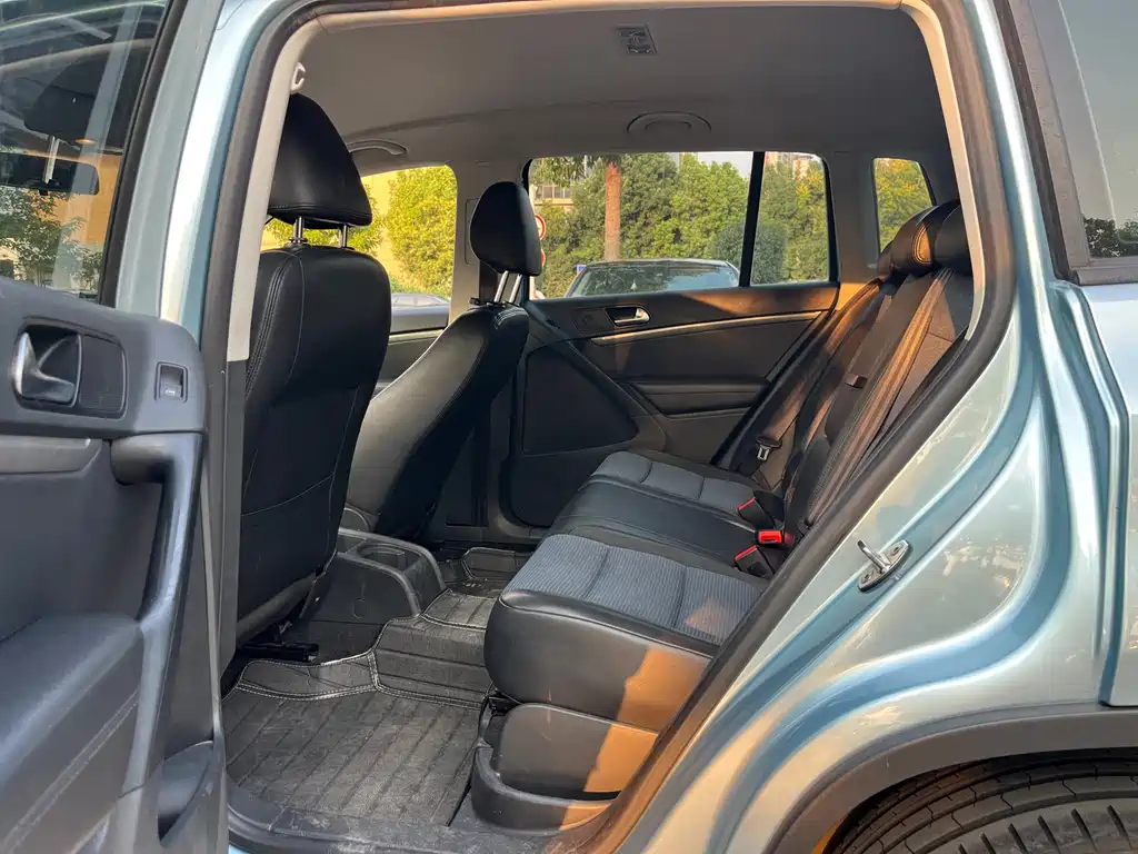 Volkswagen Tiguan — миниатюра 8