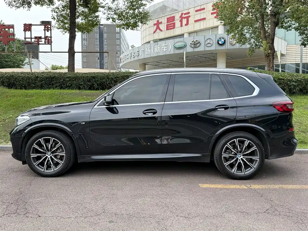 BMW X5 2021 xDrive30i M Sport