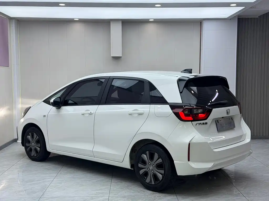 Honda Fit — миниатюра 6