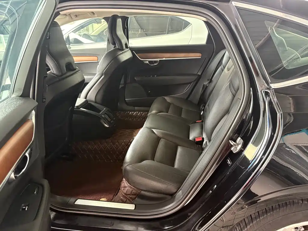 Volvo S90 2020 T5 Luxury