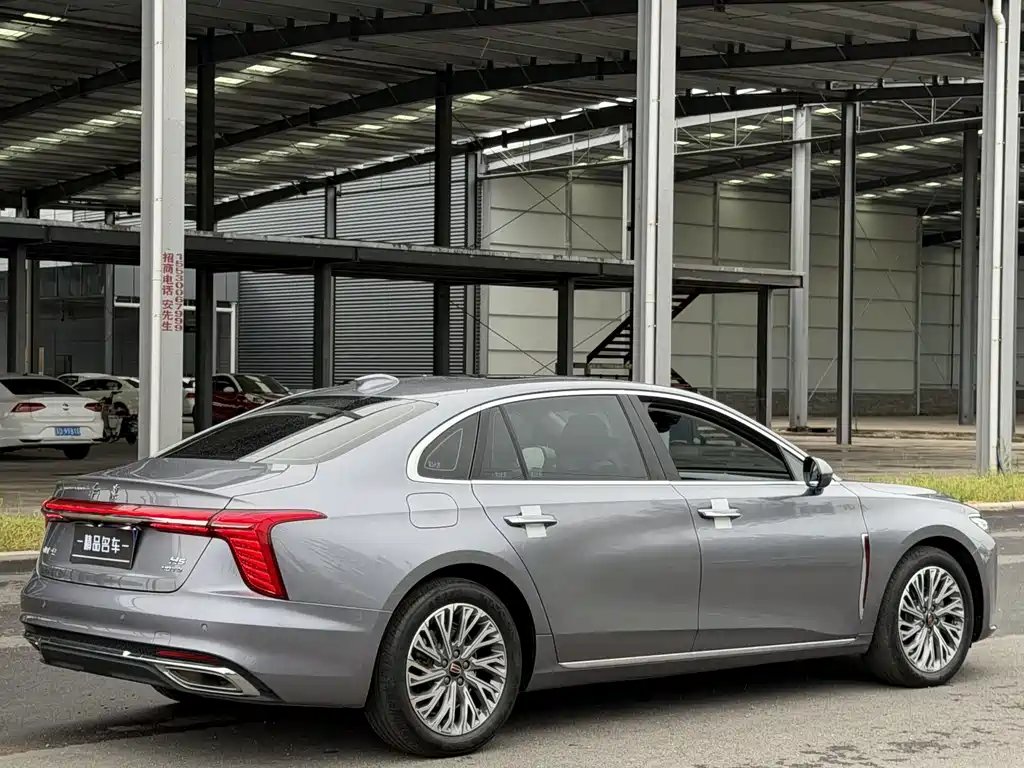 Hongqi Hongqi H5 — миниатюра 13