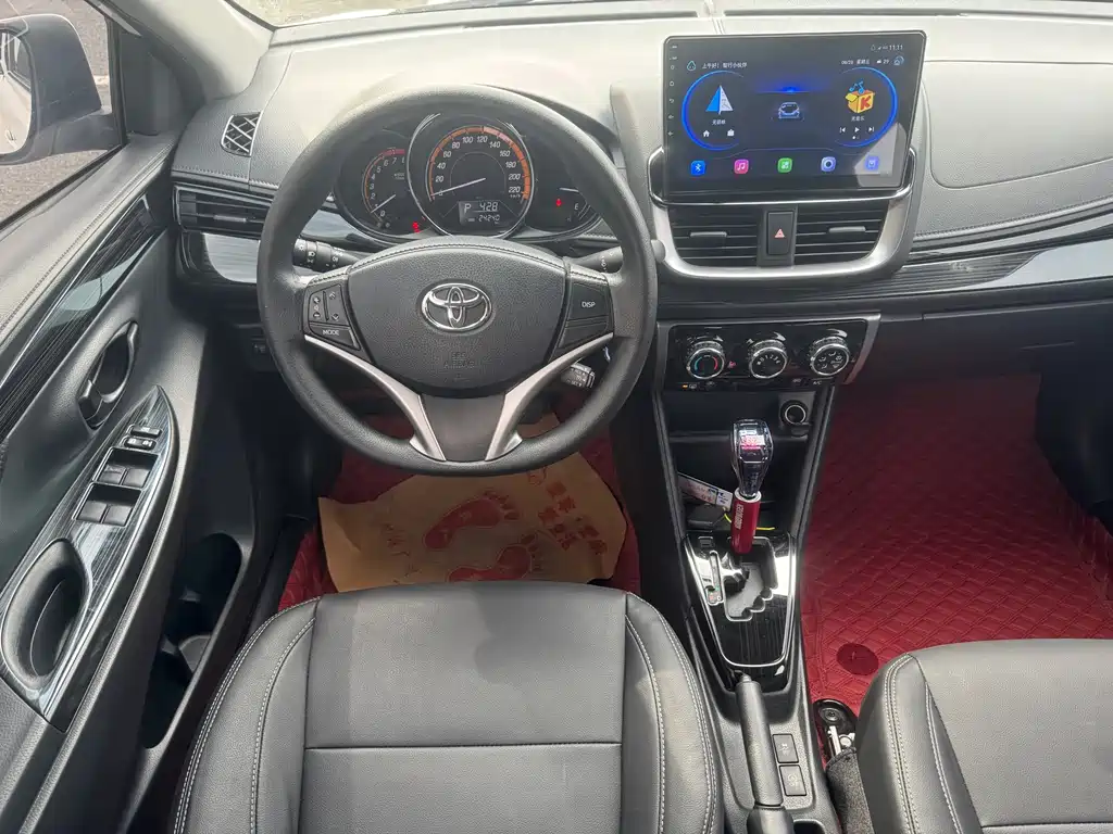 Toyota Yaris L — миниатюра 12