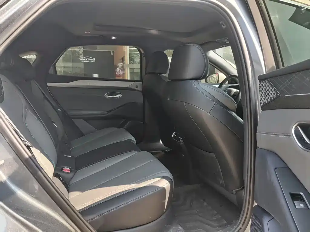 BYD Qin L — миниатюра 5