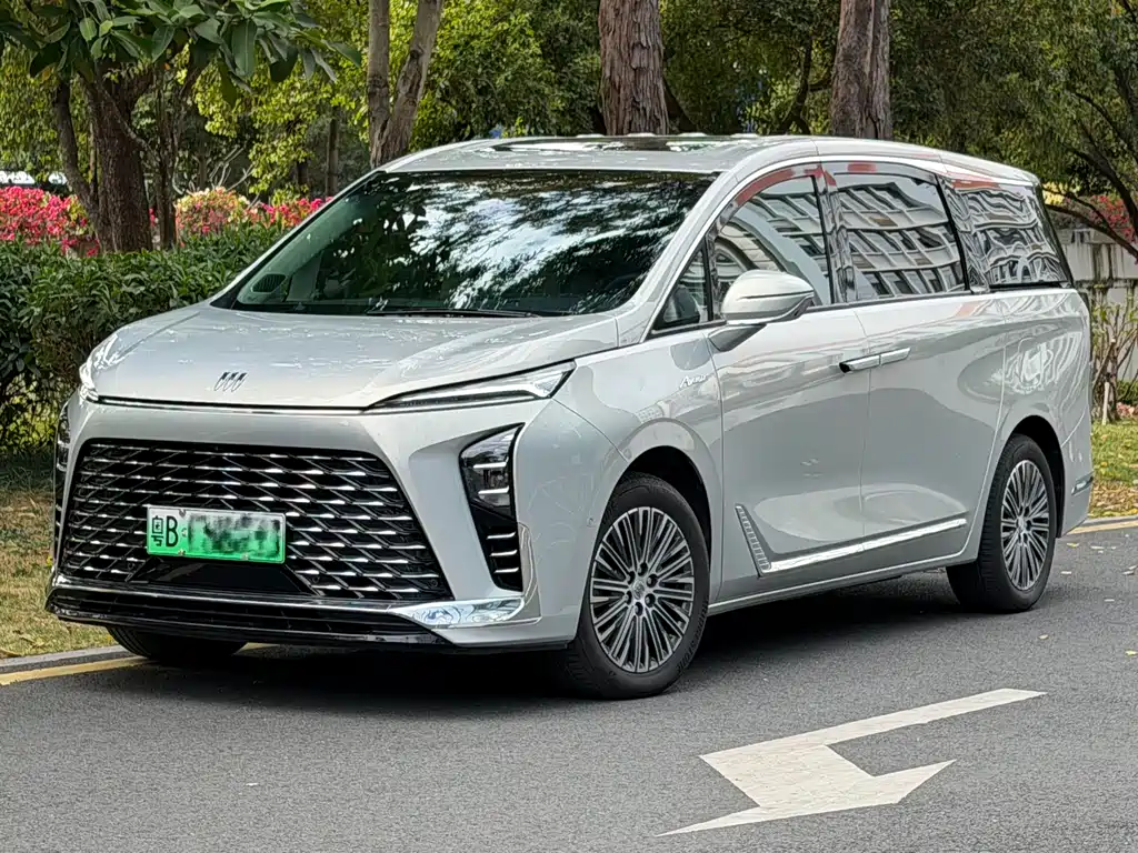 BUICK GL8 NEW ENERGY